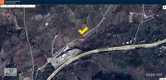 İstanbul yoluna yakın Dürdanede yola cepheli 3 dönüm Satılık Kıymetli Arazi.