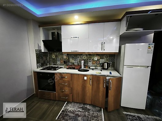 ÖĞRETMEN EVİ YANINDA 1+1 50M ARA KAT EŞYALI KİRALIK DAİRE