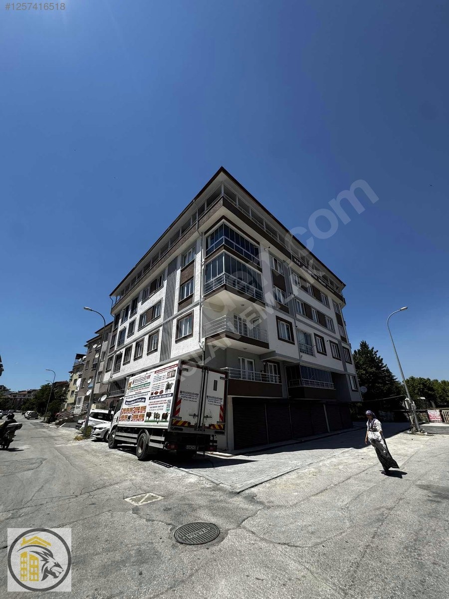 ASLAN EMLAK'TAN FATİH'DE SATILIK DUBLEKS 3+1 LÜKS SIFIR DAİRE