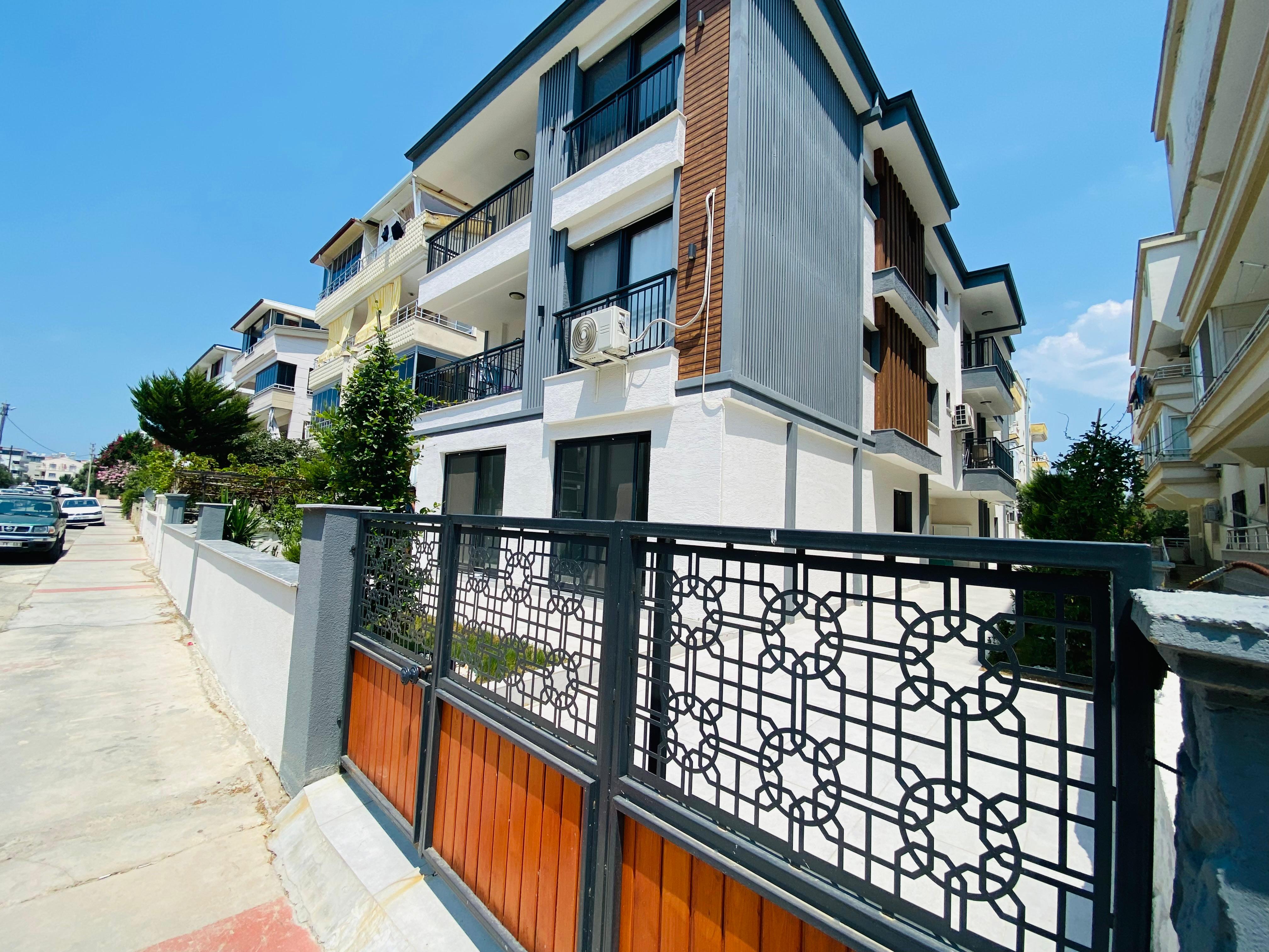 DİDİMDE SATILIK ASANSÖRLÜ KENT MEYDAN CİVARNDA SIFIR ARAKAT 1+1