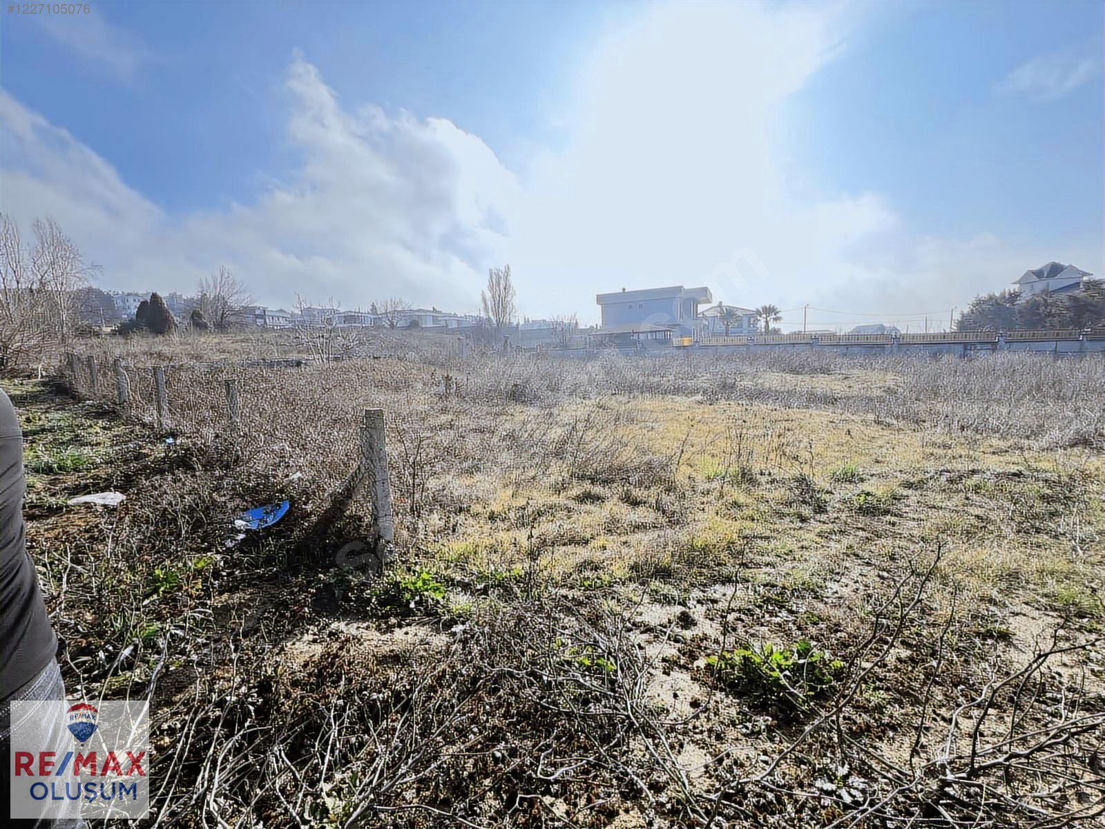 SİLİVRİ ORTAÖYDE 2186 M2 VİLLA İMARLI ARSA