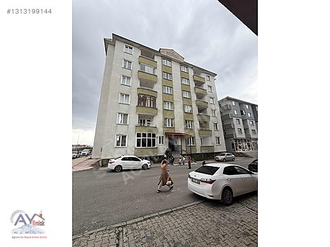 EFE TIP MERKEZİNİN YAKINLARINDA 3.KAT 70M2 2+1 SATILIK DAİRE
