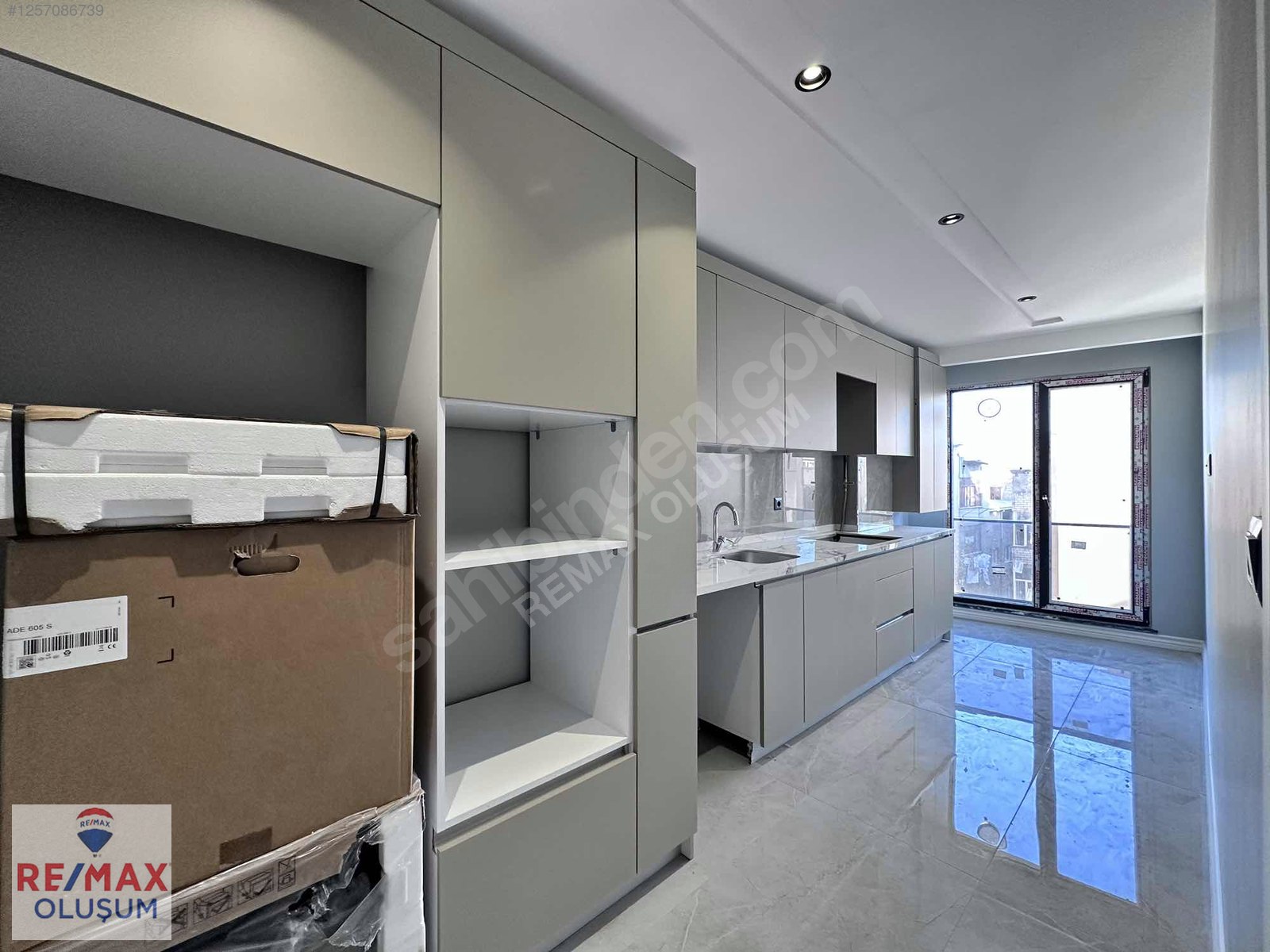 ŞEHİT KAMİL BALKAN CADDESİ YANI,KULLANIŞLI,2+1,LÜKS,ARAKAT DAİRE