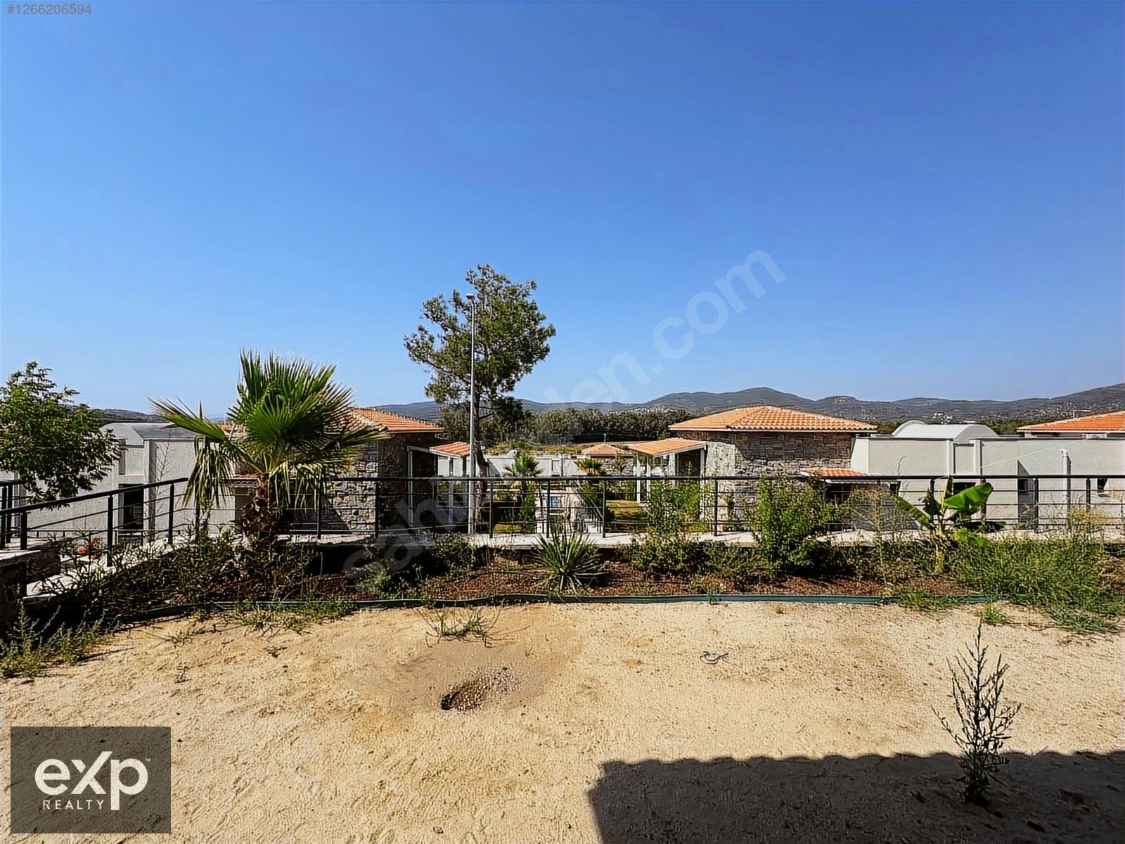 250 VİLLALIK SİTE GREEN LİFE'TA 3+1 TEKKATLI MÜSTAKİL VİLLA