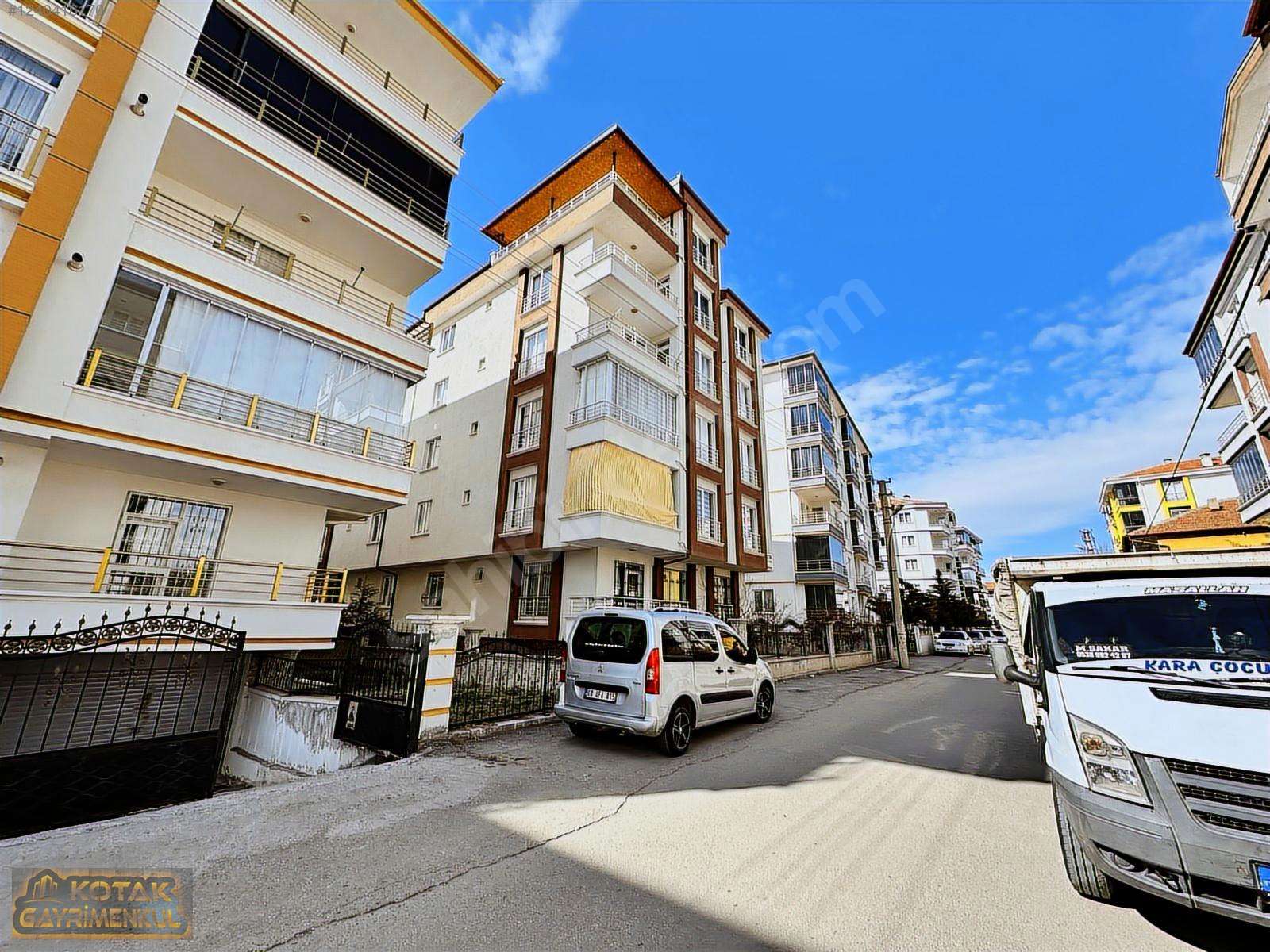 EREĞLİKAPI MAHALLESİ TURİZM OKULU CİVARI DUBLEKS 5+1 DAİRE - AKSARAY MERKEZ