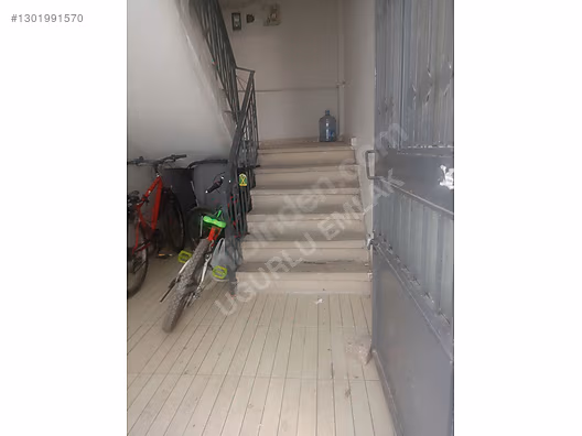 KOCAELİ KÖRFEZ ESENTEPE ARA KAT TEMİZ UYGUN SATİLİK