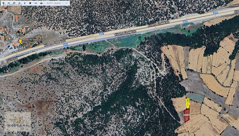 KÜTAHYA MERKEZ KİREÇÇİFLİĞİ MANZARALI 1477 M2 TAM HİSSE TARLA!