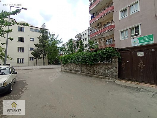 EMLAK 72'DEN BAHÇELİEVLER MAHALLESİ'NDE SATILIK 2+1 DAİRE