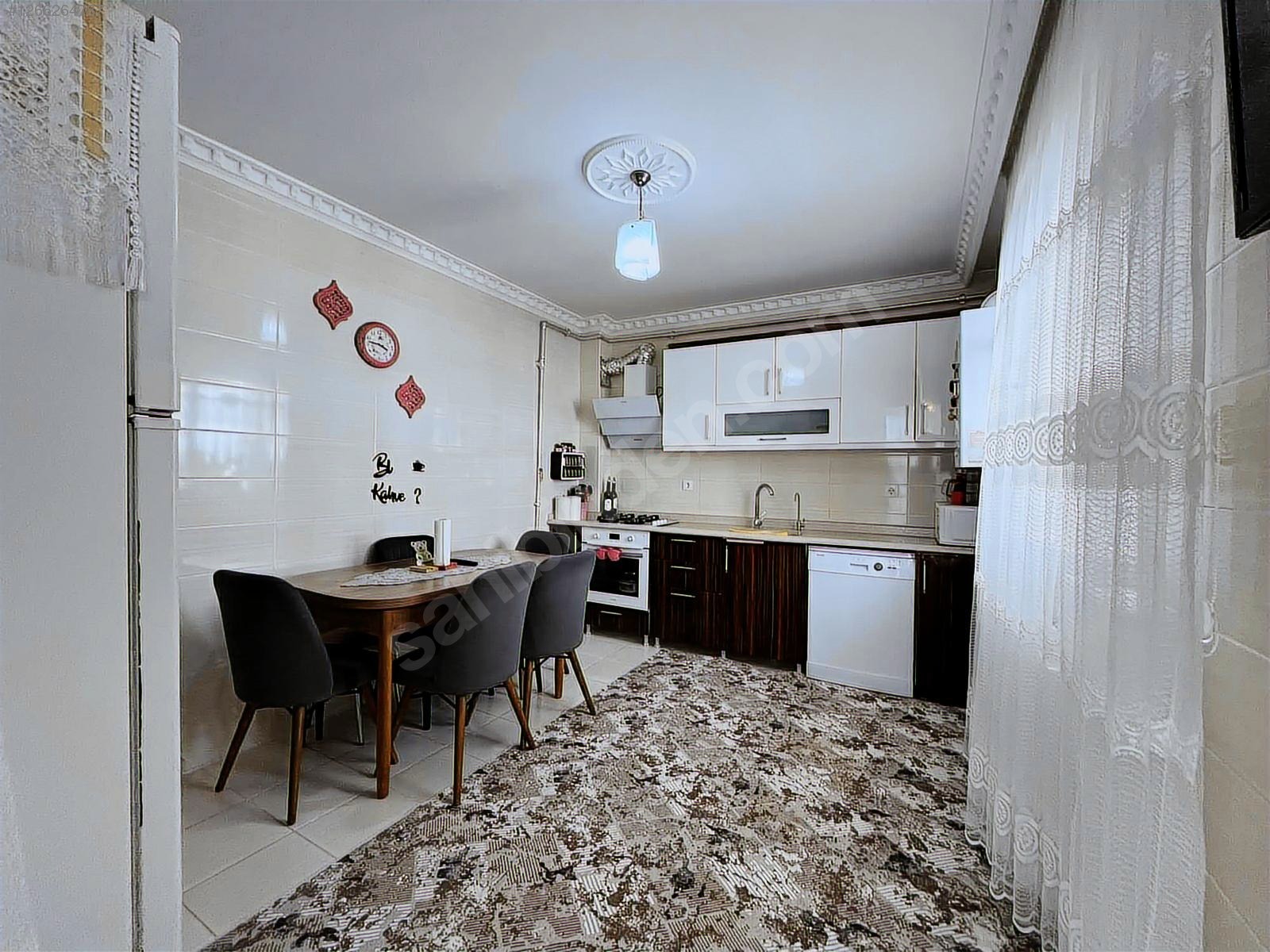 YÜCE'DEN▓MERKEZE'YAKIN 3+1GENİŞ OTURUMLU ÖN CEPHE KAPALI.G DAİRE