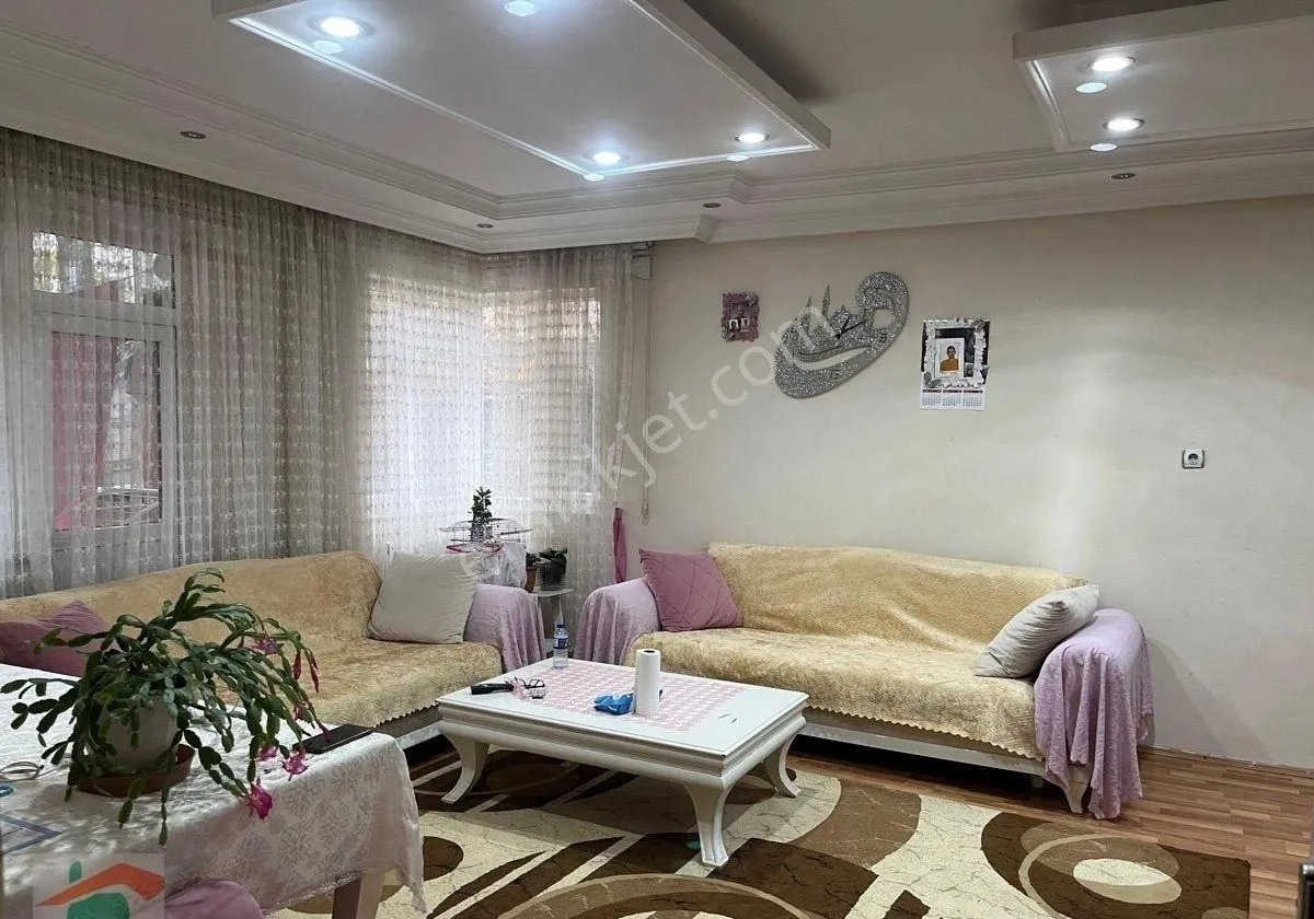 Huzurevi Alt Tarafı 3+1 Yüksek Giriş 140 M2 Daire