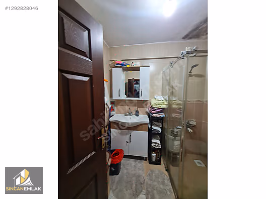 SİNCAN SELÇUKLU MAHALLESİNDE BAĞIMSIZ SALON 3+1