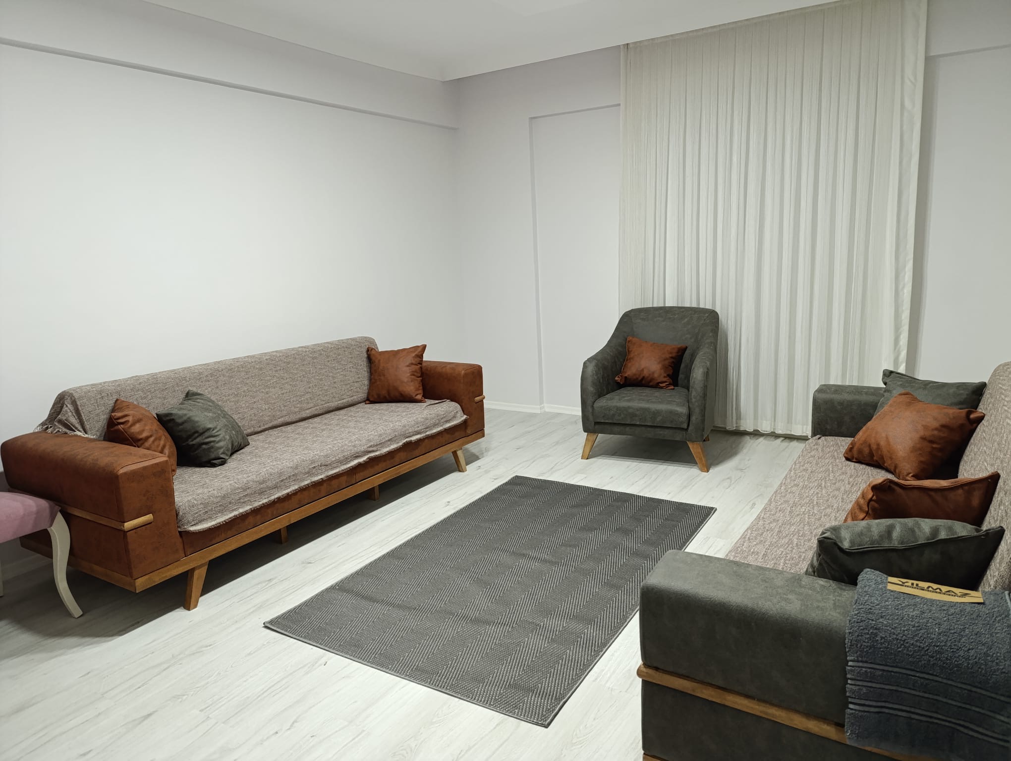 Bilecik Osmaneli de 2+0 eşyalı kiralık 