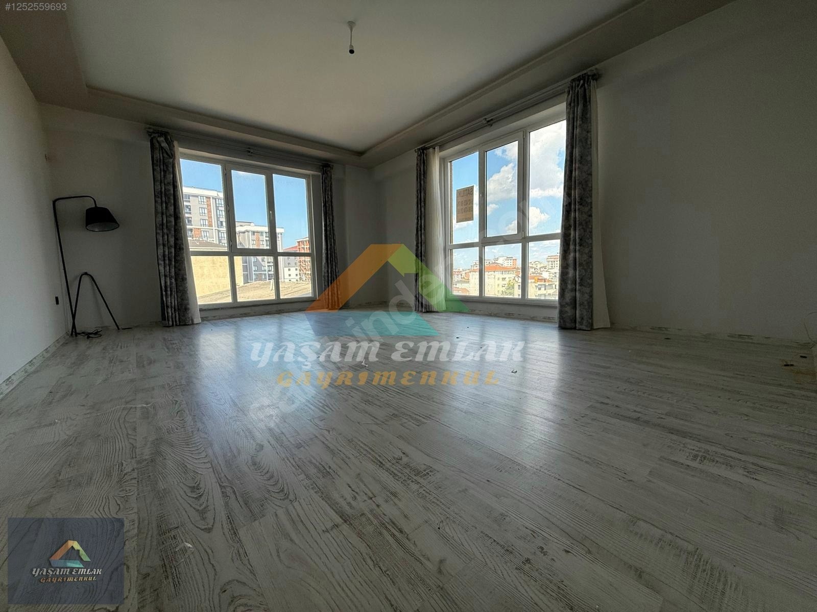 PENDİK SÜLÜNTEPE SİTE İÇİ İSKANLI ARA KAT SATILIK 3+1 DAİRE