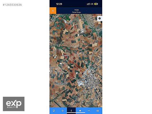FENERKÖY'DE 11600 M2 KÖYE 1.400 METRE MESAFEDE TARLA