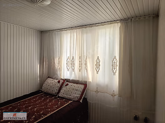 Bursa Mudanya Esence Mah Eşkel sahilinde satılık müstakil ev