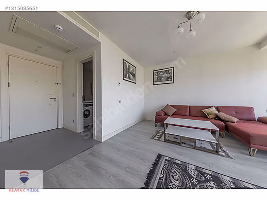 ADAM KULE'de boş eşyalı 46 m2 Stüdyo Satılık Daire