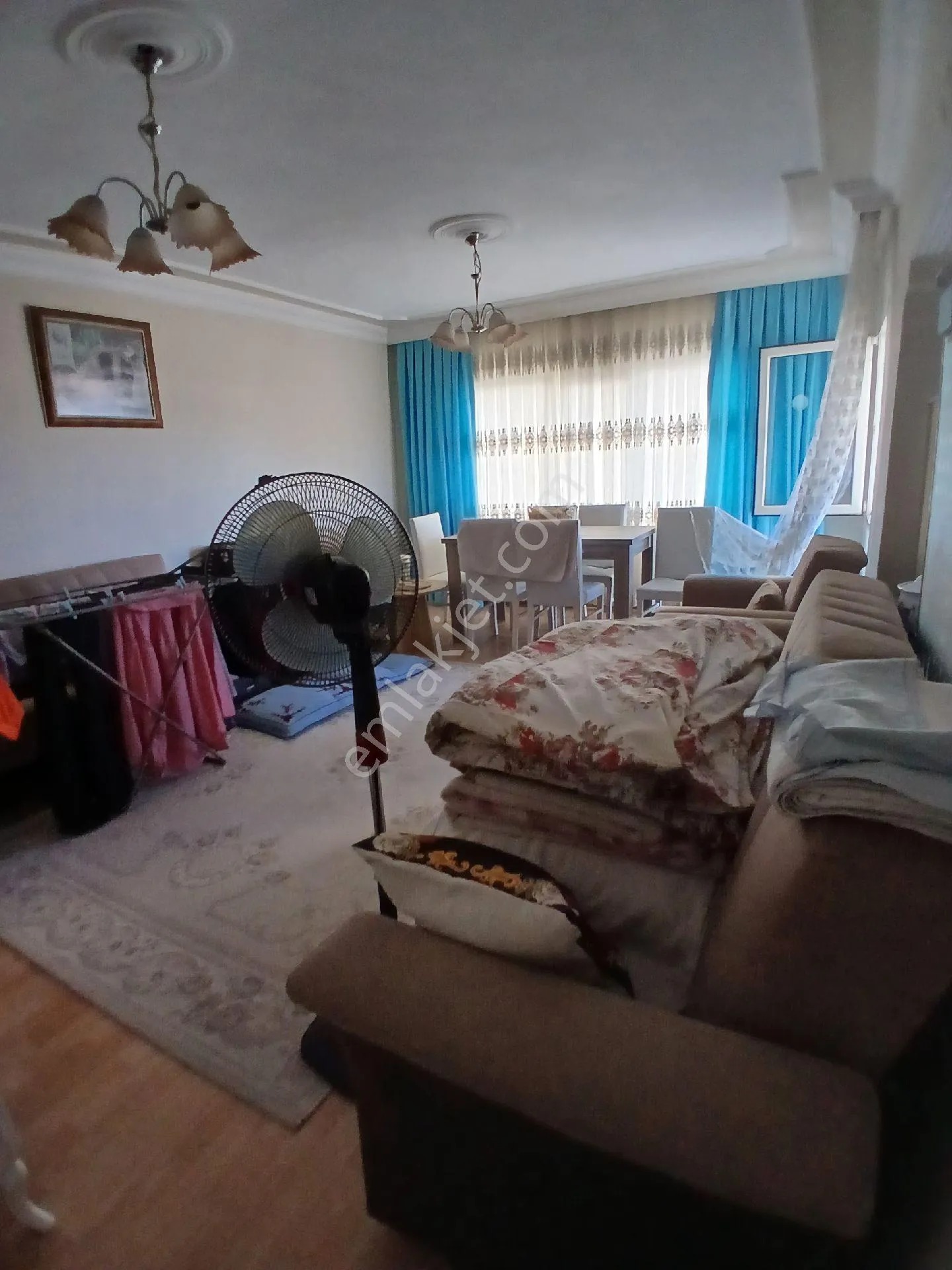 İzmir Torbalı Torbalı Mahallesinde 3+1 Arakat Daire Satılık