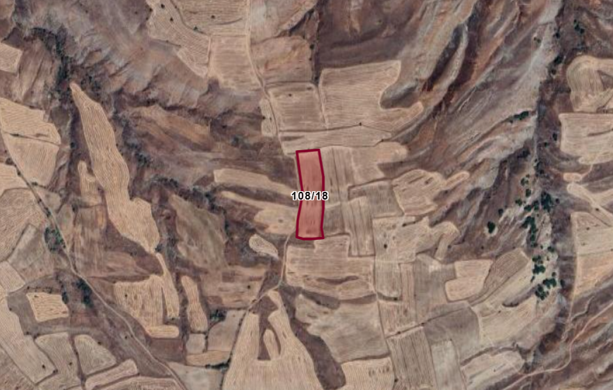 SİVAS GEMEREK ÇİÇEKOĞLU KÖYÜNDE 8.953 M² TARLAMIZ SATILIKTIR.