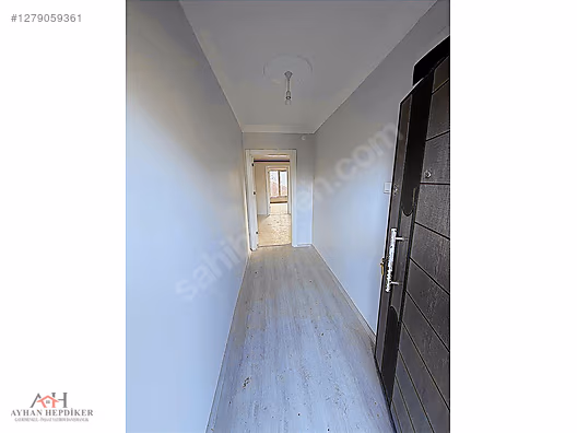 AYHAN HEPDİKER DEN YAĞCILARDA İKİ KATLI EV YENİLENMİŞ DAİRELER.