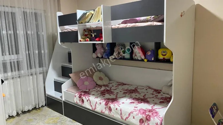 Sağlık Mahalesi Satılık 2+1