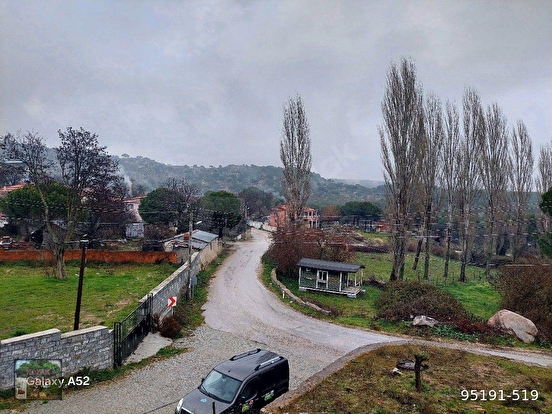 BERGAMA KOZAK YAYLASI TERZİHALİLLER MAH DE İKİ ADET 550 M2 ARSA