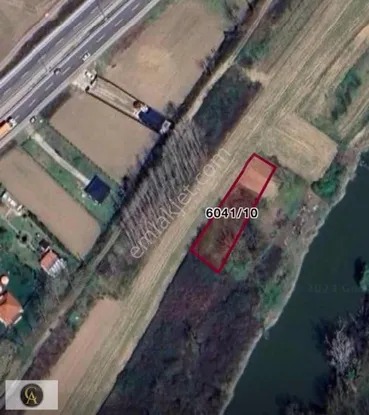 Poyrazlar'da Satılık 905m2 Tarla