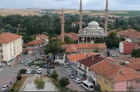 ÇARŞI MERKEZDE 3+1 SATILIK DAİRE