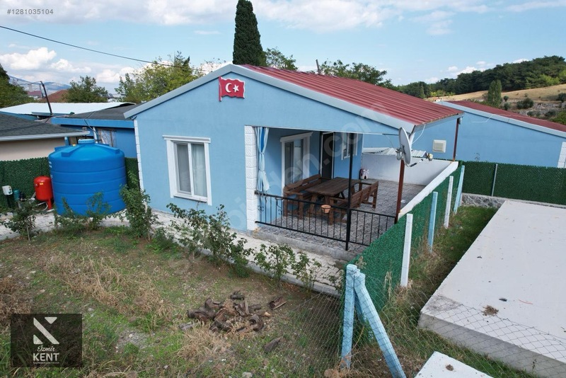 Kemalpaşa Nazarköy Merkez Satılık 180 m2 Bahçe 35 m2 Ev