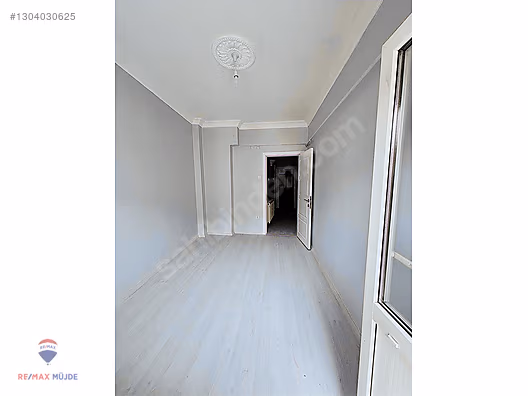 Beyoğlu Kadı Mehmet Efendi Full Tadilatlı Satılık 2+1 BOŞ Daire