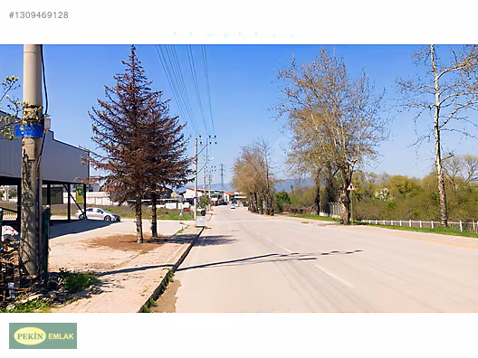 SEYMEN MAHALLESİ HÜRRİYET CADDESİ ÜZERİNDE KİRALIK DÜKKANLAR.