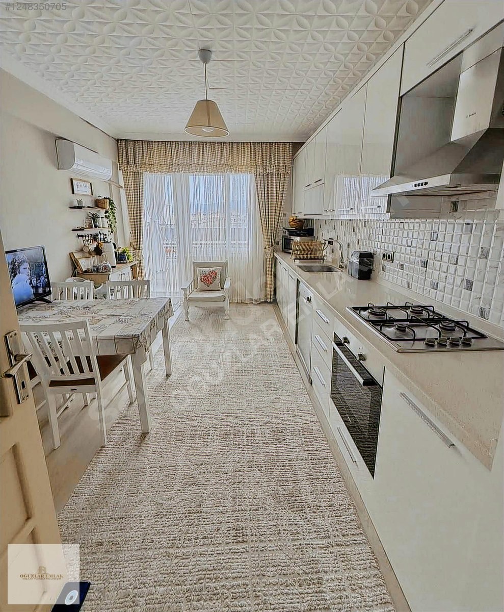 OĞUZLAR EMLAKTAN ÇARŞI MERKEZDE SATILIK 3+1 DAİRE