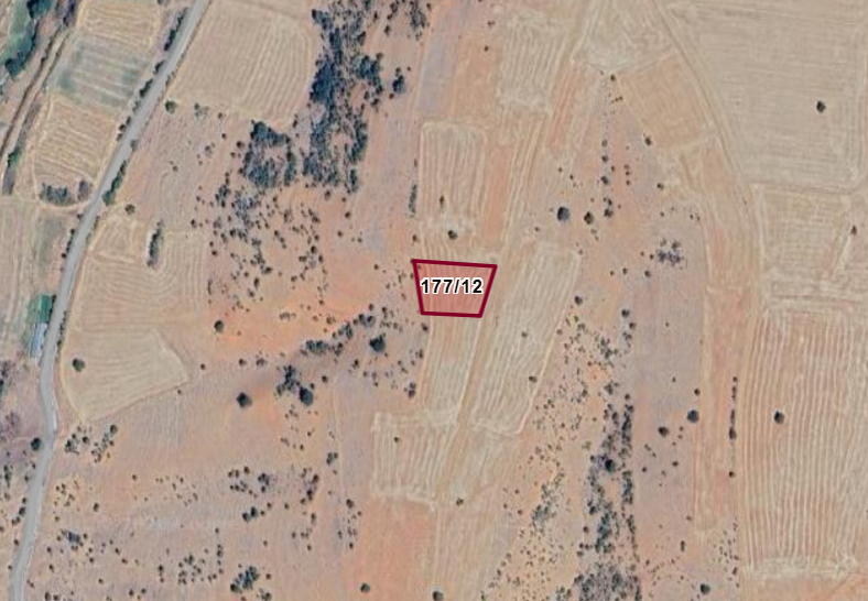 KARAMAN MERKEZ MURATDEDE  KÖYÜNDE 1.700 M²  TARLA  SATILIKTIR