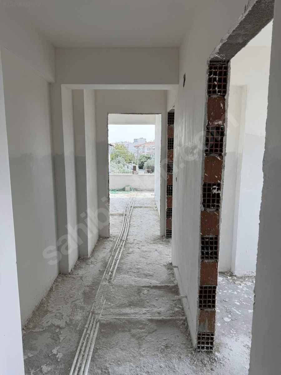 DOSTLARDAN EFENDİDE SATILIK 2+1