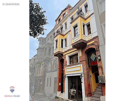 BALAT'TA SATILIK FIRSAT APART OTEL VE DÜKKAN