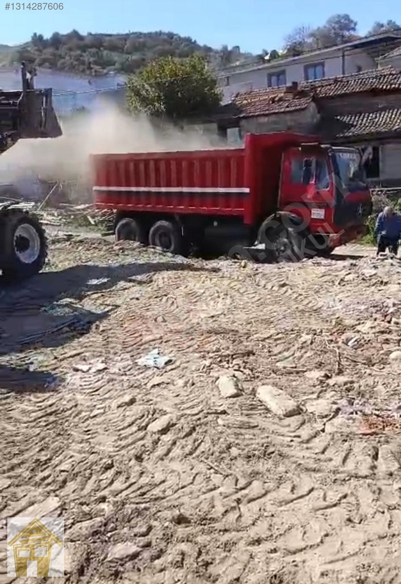 Dereköy Mahallesi'nde Satılık 306m² Köy İmarı Hobi Bahçesi