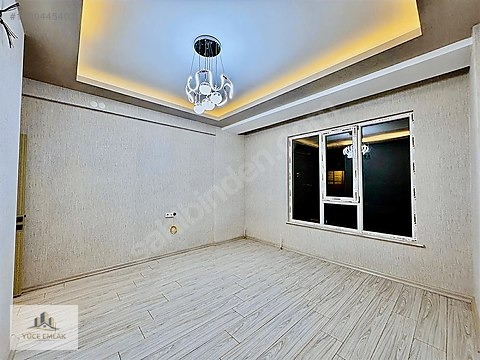 YÜCE'DEN▓ 2+1 SARAYIN MERKEZİN'DE SIFIR FUL YAPILI FIRSAT DAİRE.