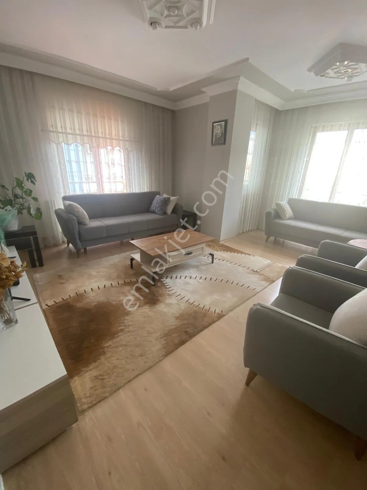 Körfez Güney Mahallesinde Site De Satılık Daire