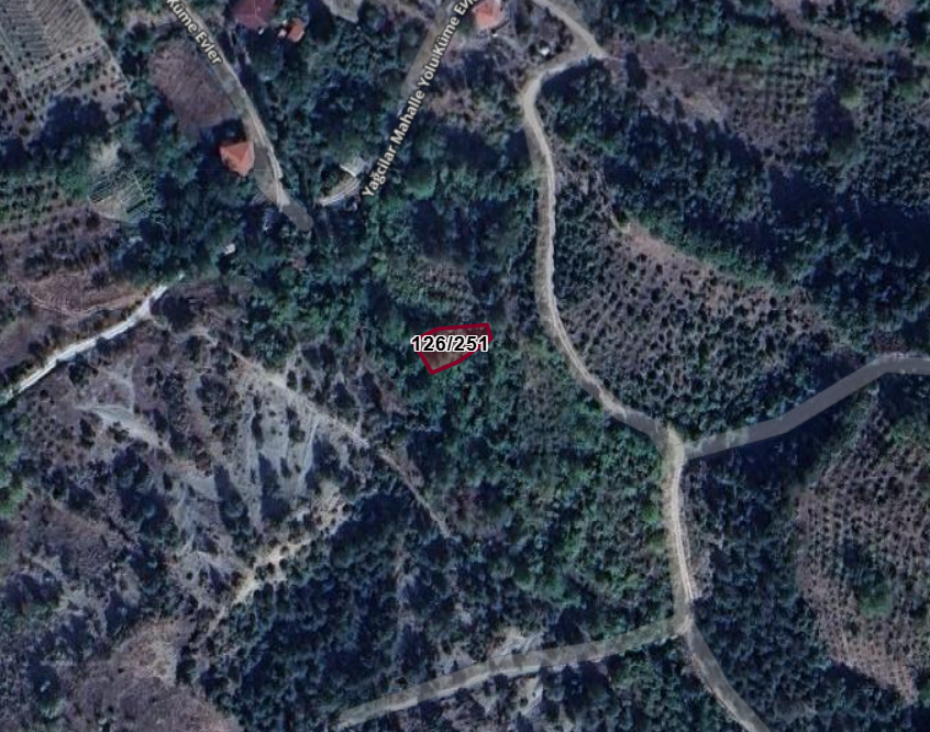 BOLU GÖYNÜK KAŞIKÇIŞEYHLER   KÖYÜNDE  244  M²  BAHÇE  SATILIKTIR