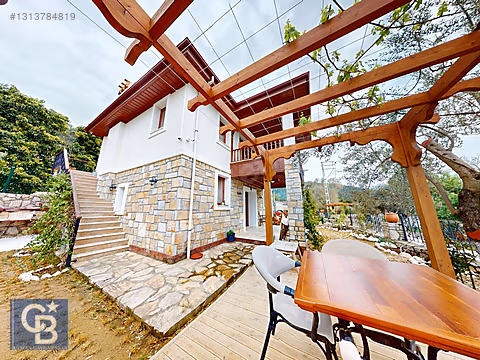 Marmaris Çamlıda Emsalsiz Tam Müstakil 2 Bağımsız Malikane