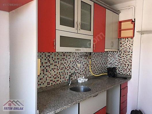 Fatihten 15 bin TL kiracılı eşyalı satılık daire