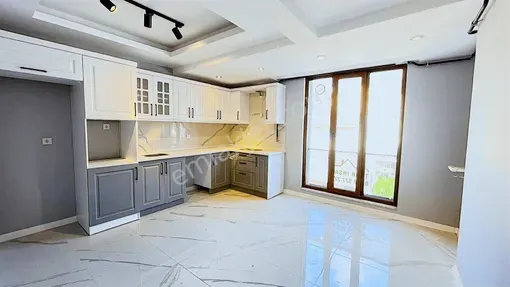 İzmit Kuruçeşme Plaj Yolunda Satılık