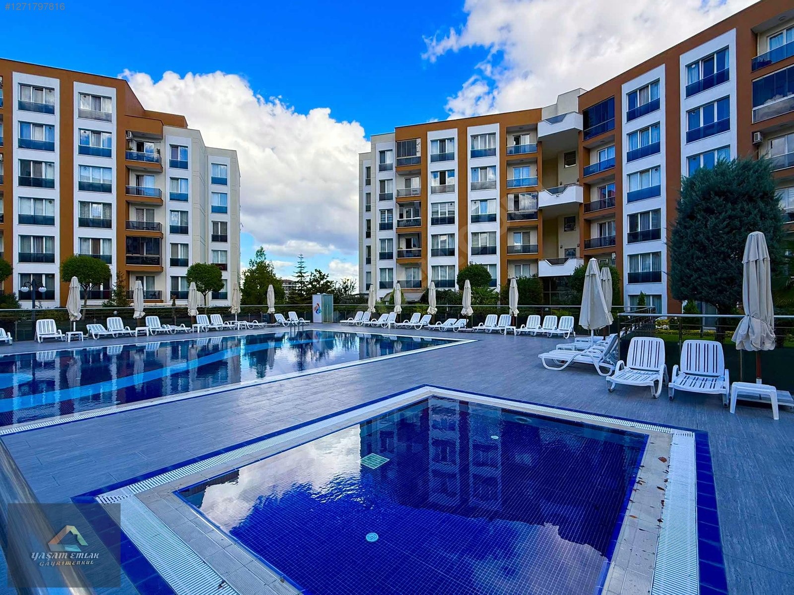 YAŞAM'DAN PARKVERDE RESİDENCE'DA SATILIK EŞYALI BALKONLU 1+1