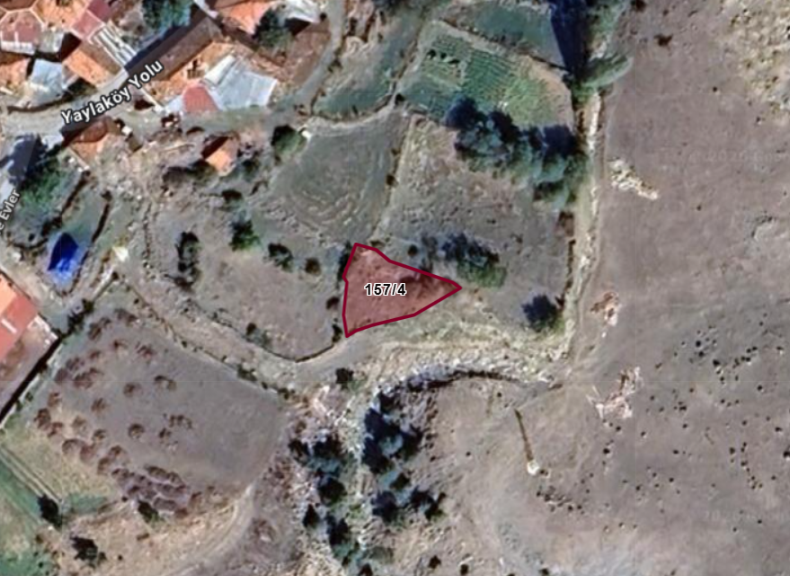 KÜTAHYA GEDİZ YAYLA  KÖYÜNDE 236 M²  BAHÇE  SATILIKTIR
