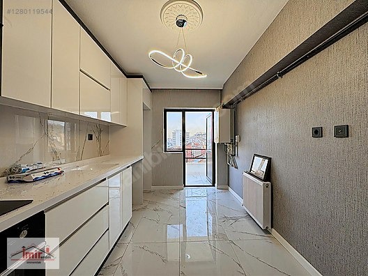 PURSAKLAR İMİR EMLAK'TAN PROTOKOL YOLU YAN3+1 YAPILI DAİRE