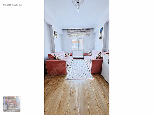 UĞURLU EMLAK'TAN SATILIK ZAFER MAH.4+1 10 YILLIK ORTA KAT DAİRE
