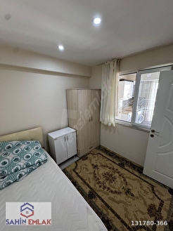 ŞAHİN BÜKE EMLAKTAN DENİZLİ ACIPAYAM ÇARŞI MERKEZİNDE SATILIK 1+1 APART