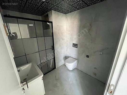 ZAFER MAHALLESİNDE CADDE ÜZERİ 1+1 APART DAİRE