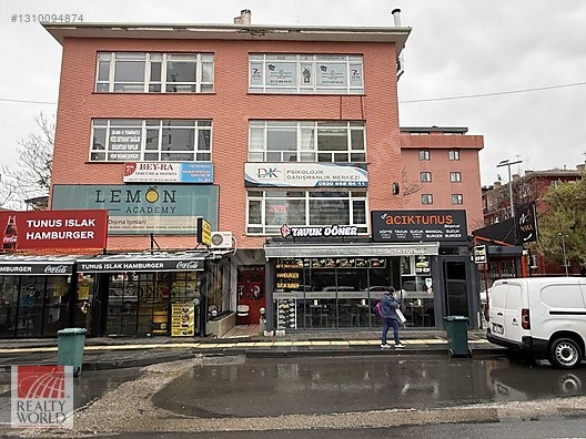 TUNUS CADDESİNİN HAREKETLİ YERİNDE GENİŞ VE TEMİZ SATILIK OFİS