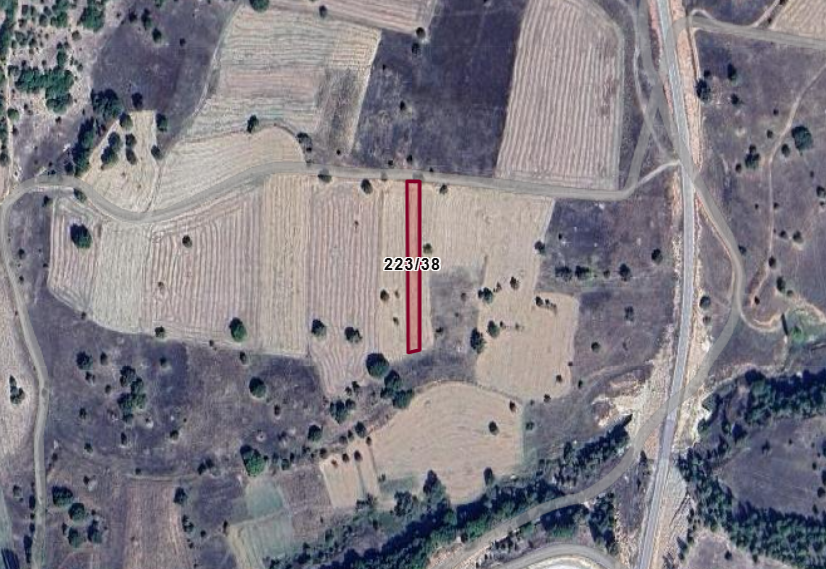 KÜTAHYA HİSARCIK ŞEYHÇAKIR   KÖYÜNDE  1.148  M²  TARLA  SATILIKTIR