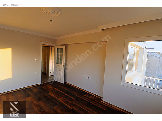 Karşıyaka Girne Caddesinde Satılık 2+1 Daire 85 M2